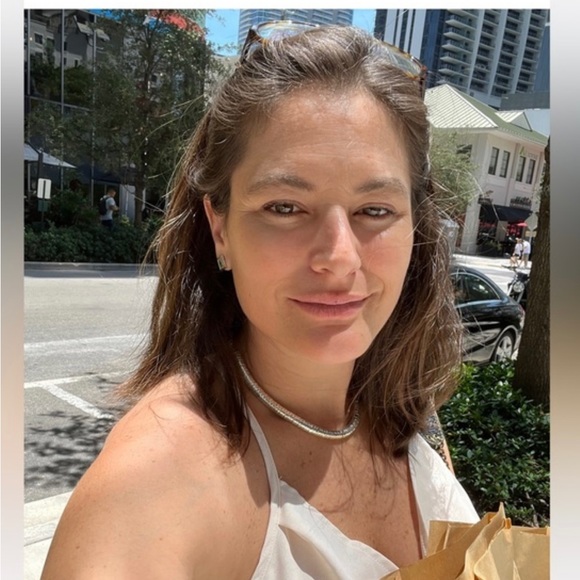 Meet your Posher, Natalia - Picture 1 of 2